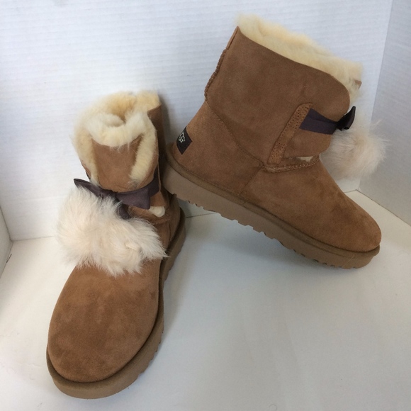 NIB ! UGG AUSTRALIA GITA BOOT - Picture 2 of 8